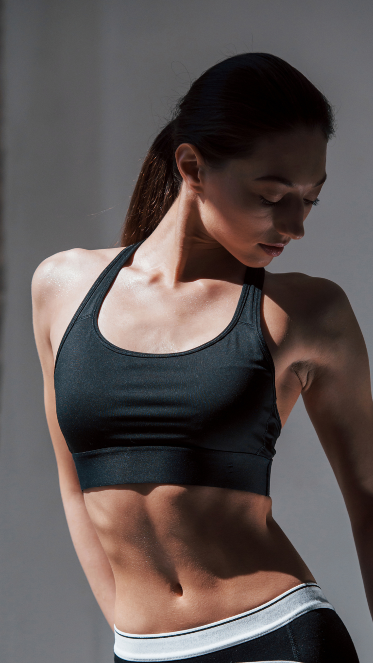 TOP AWESOME EM TECIDO LISO COM BOJO